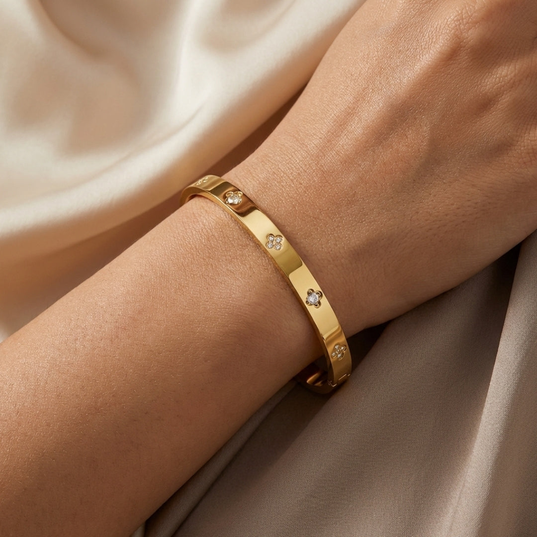Gold Clover Bangle